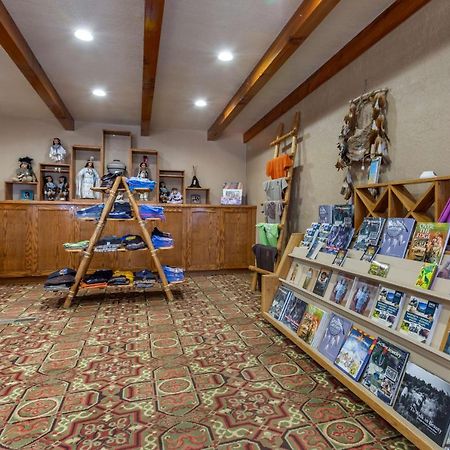 Best Western Canyon De Chelly Inn Чинл Экстерьер фото