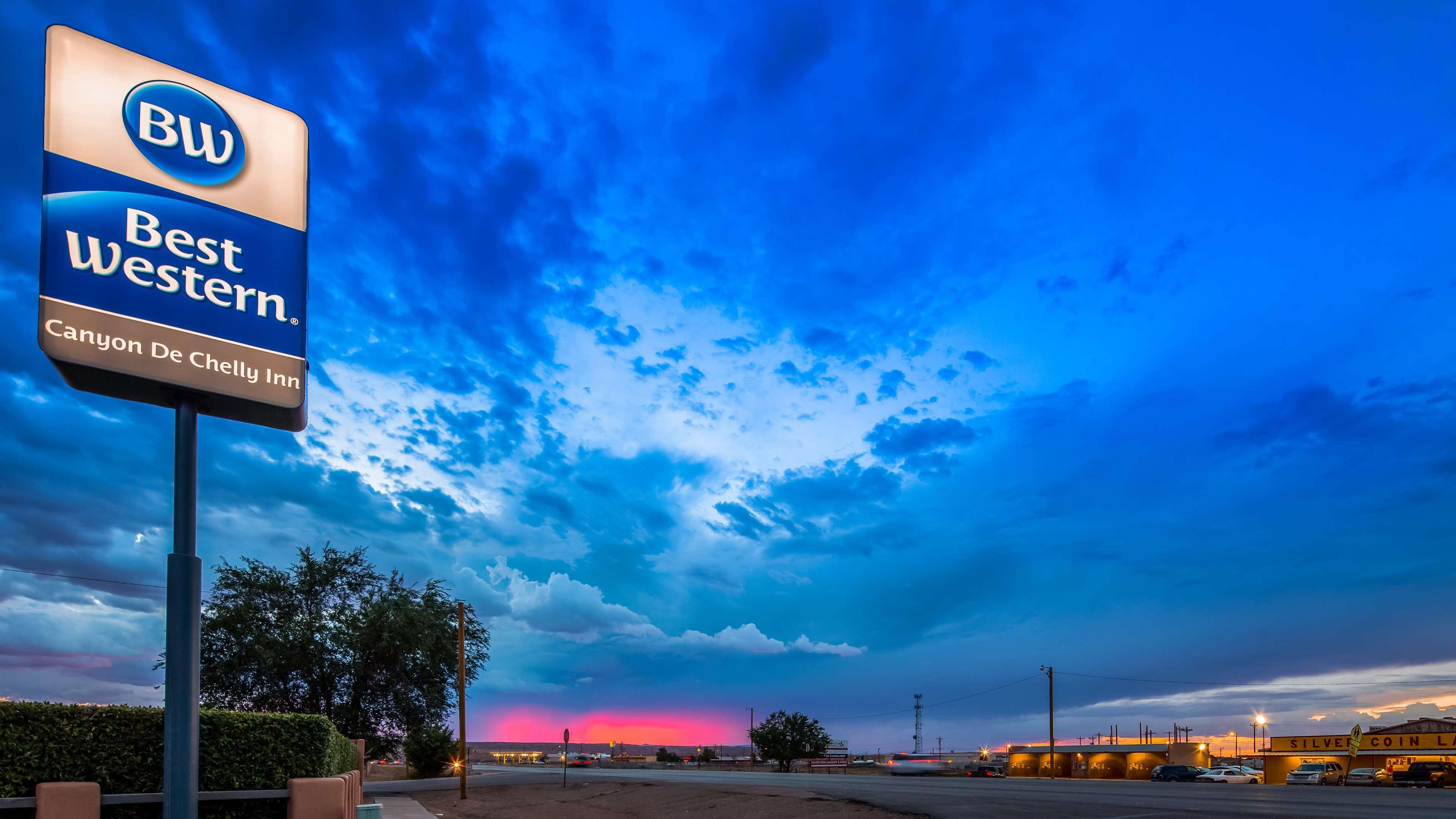 Best Western Canyon De Chelly Inn Чинл Экстерьер фото
